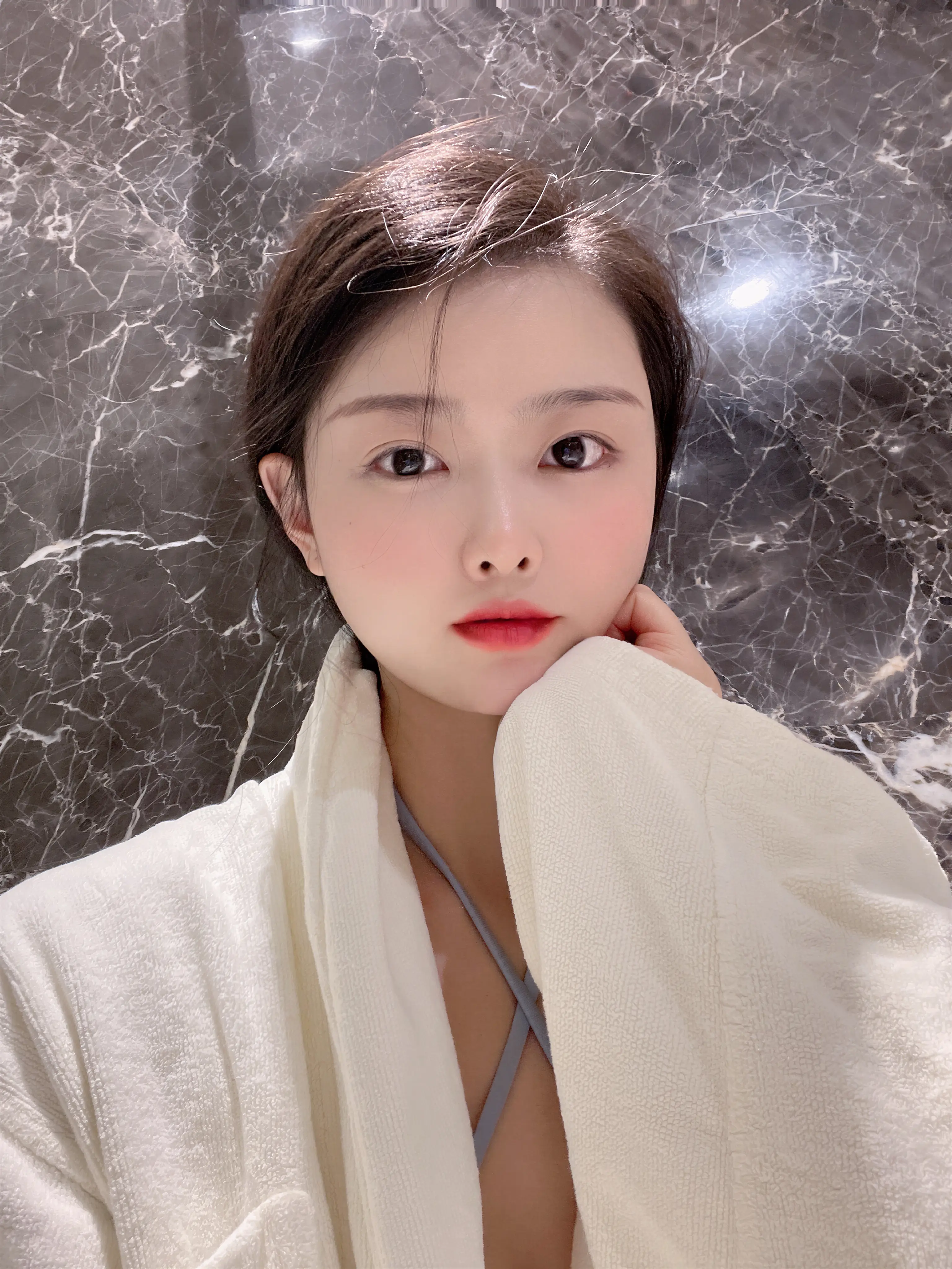 左公子 –  蓝色比基尼吊带 21P
